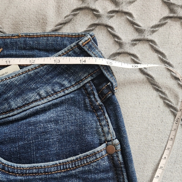 WOMEN jeansWomen's Wrangler Retro® Bailey High Rise Flare Jean - Picture 6 of 8